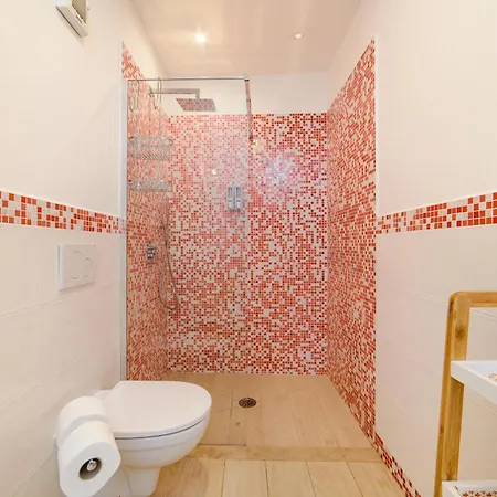 Estate4home - Romantic Antica Sponda Vakantiehuis *